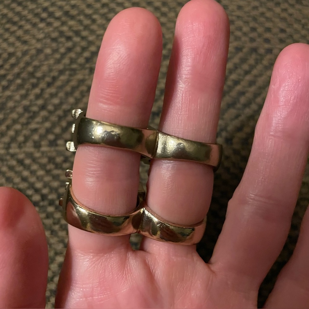 Two PEACE Double Rings, H&M, Goldtone Metal, Small - Picture 4 of 6